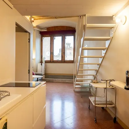 Via Banchi Di Sotto, 8 - Piazza Del Campo *