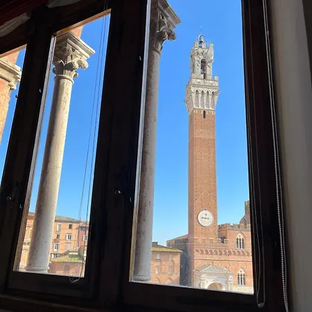 Via Banchi Di Sotto, 8 - Piazza Del Campo *