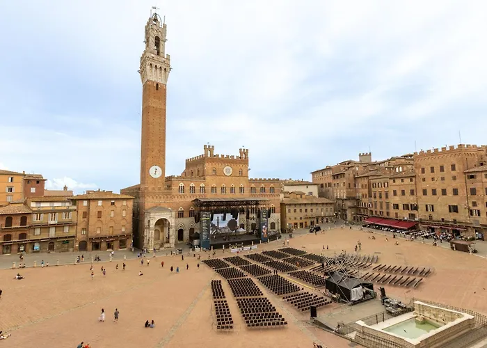 Via Banchi Di Sotto, 8 - Piazza Del Campo