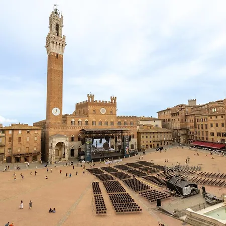 Via Banchi Di Sotto, 8 - Piazza Del Campo